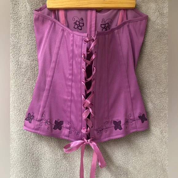 Charlotte Russe Plum Corset Top with Embroidery - Picture 2 of 9